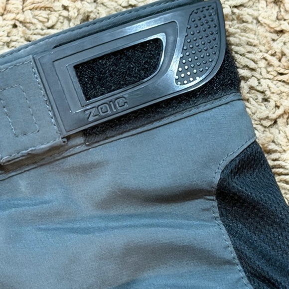 Men’s Zoic Ether Mountain Biking Shorts 11” Inseam XL Gray Black MSRP $90 - Picture 4 of 7